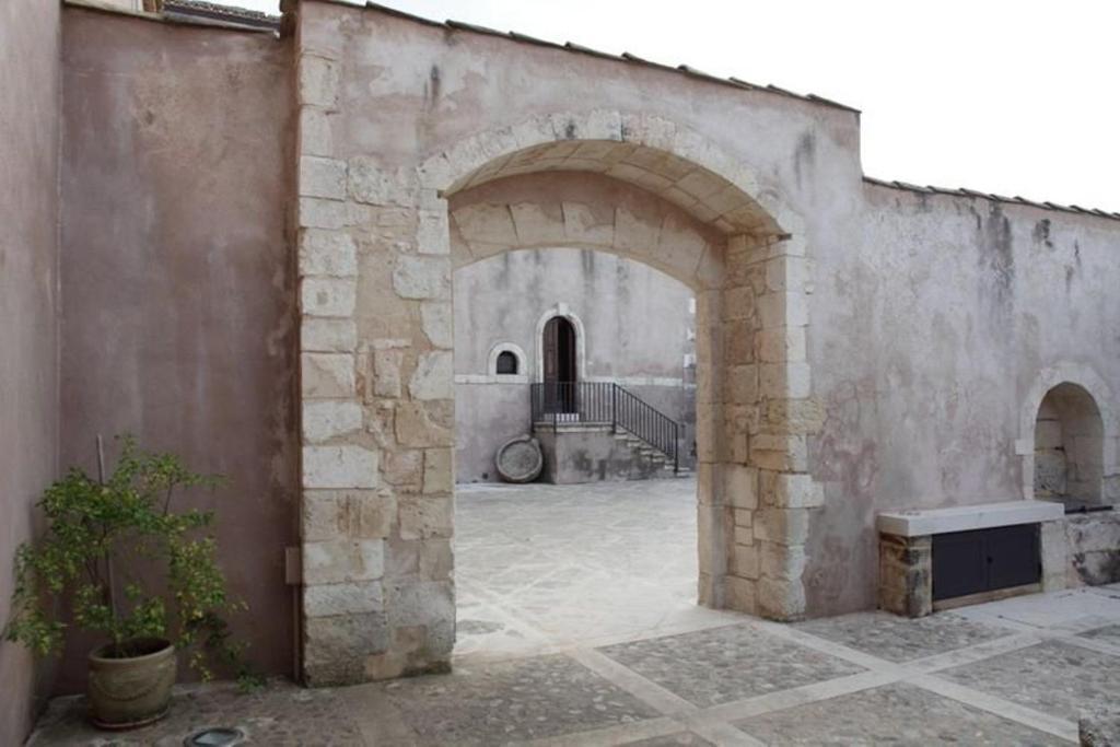 Eremo Madonna Delle Grazie Guest House Avola Exterior foto